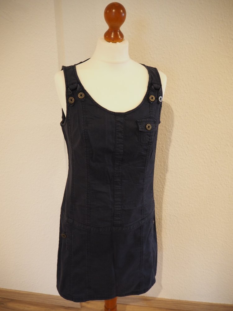 Etuikleid im Jeans-/Utility-Look