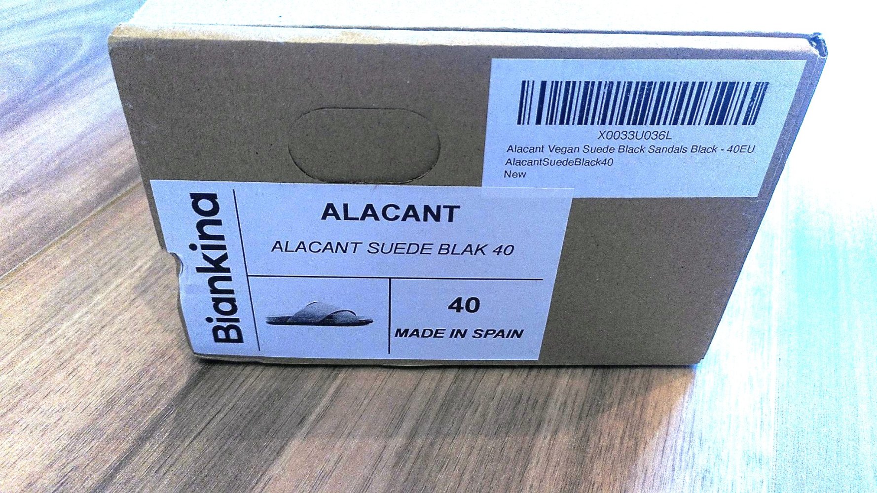 Alacant Slide Kork Sandale aus veganem Wildleder - Schwarz