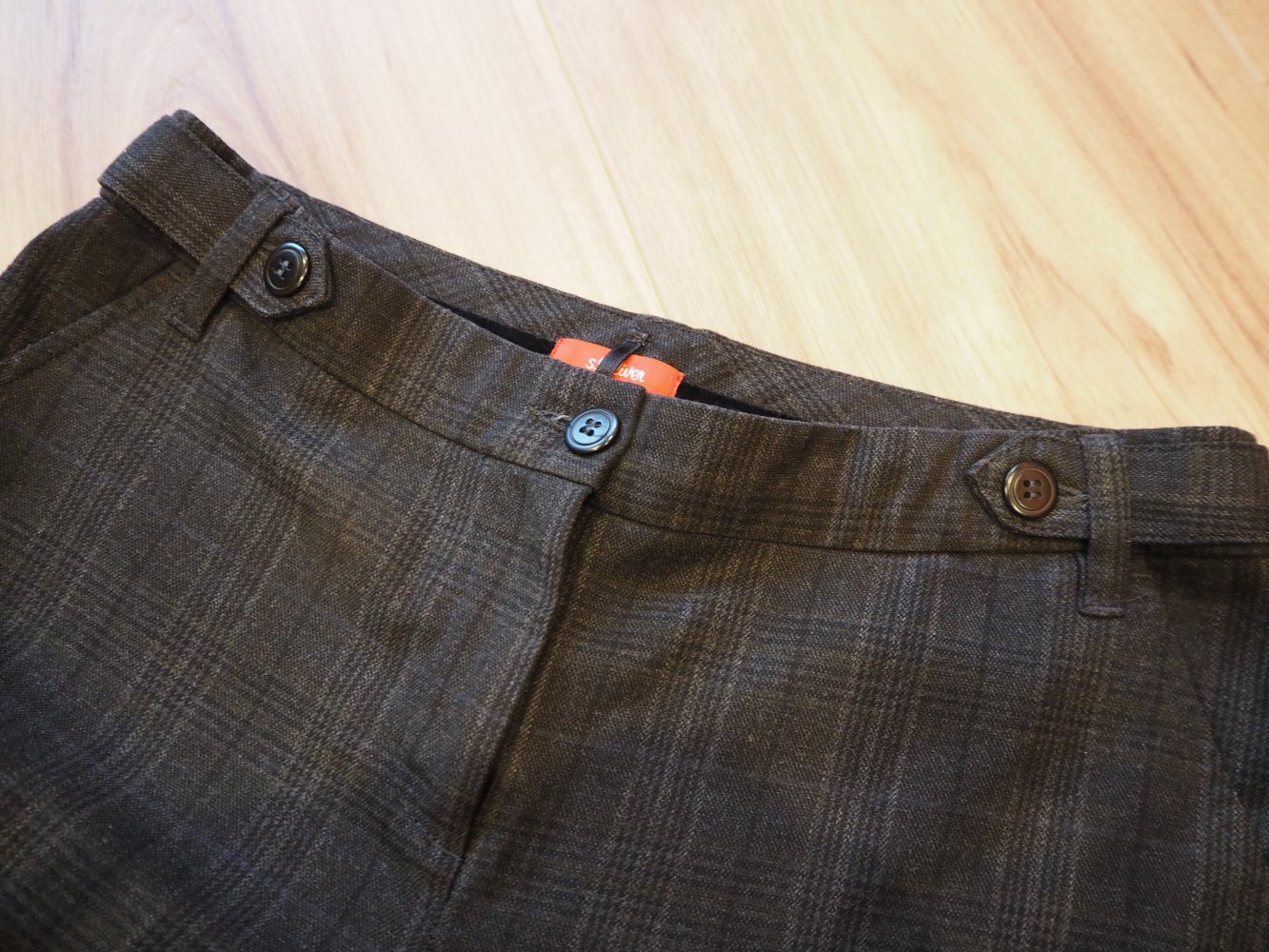 Elegante Bermuda, dunkelgrau kariert