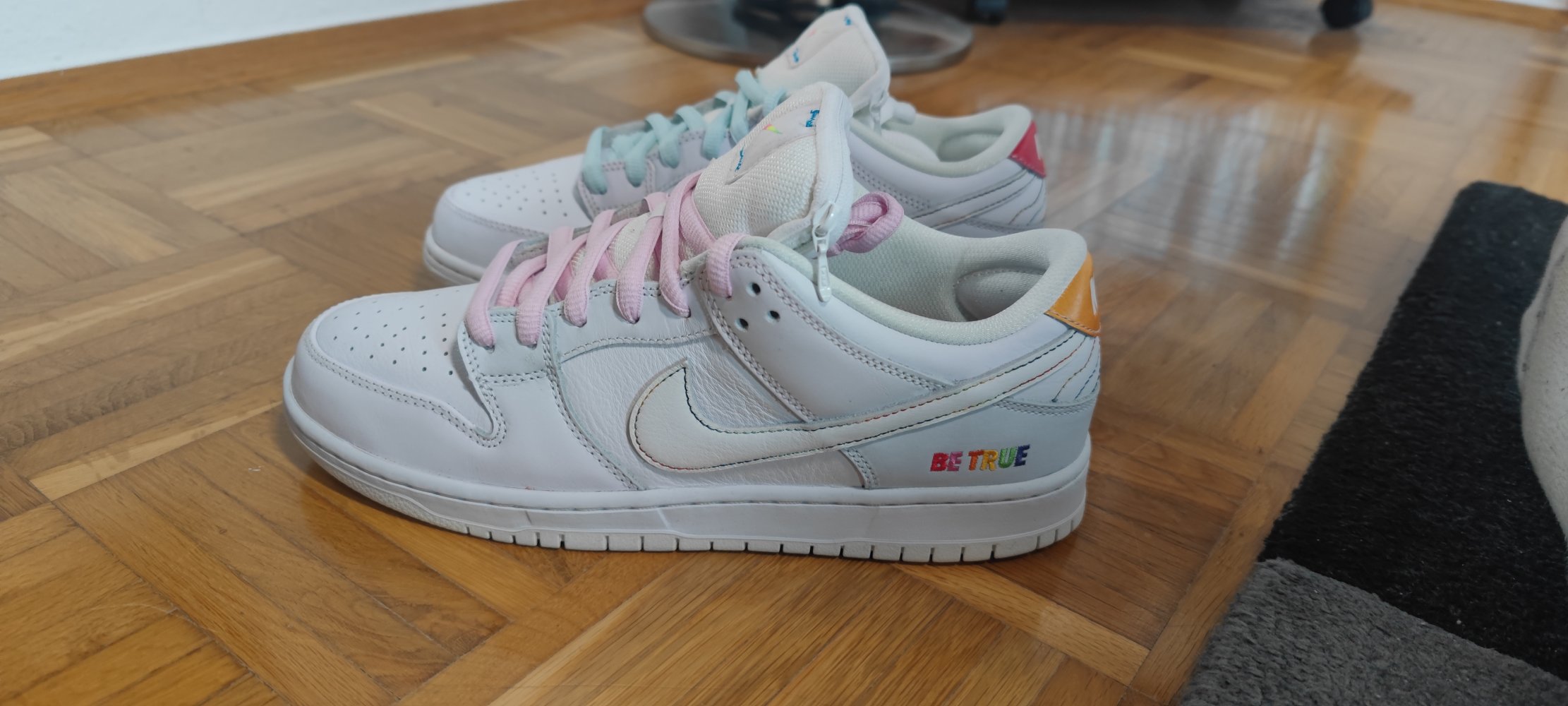 Nike 