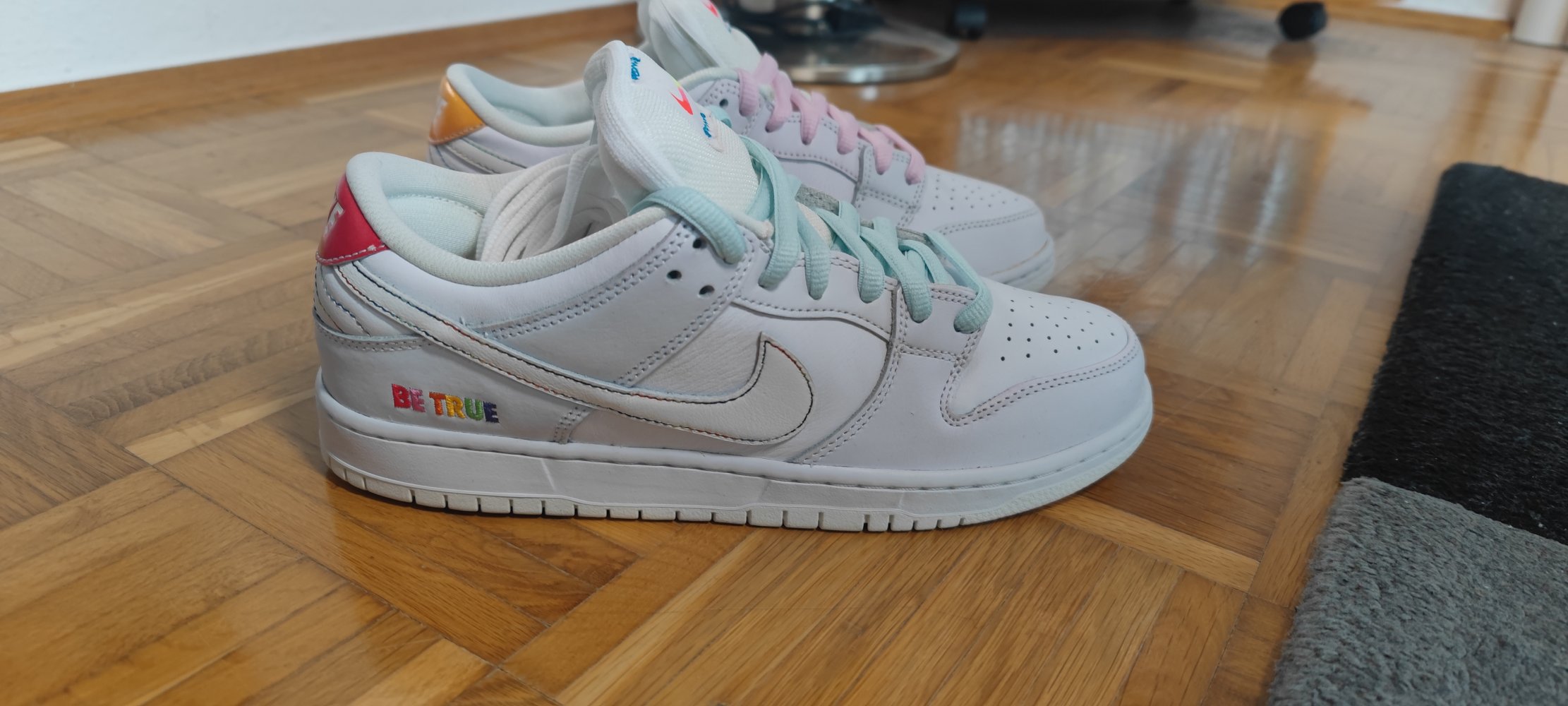 Nike 