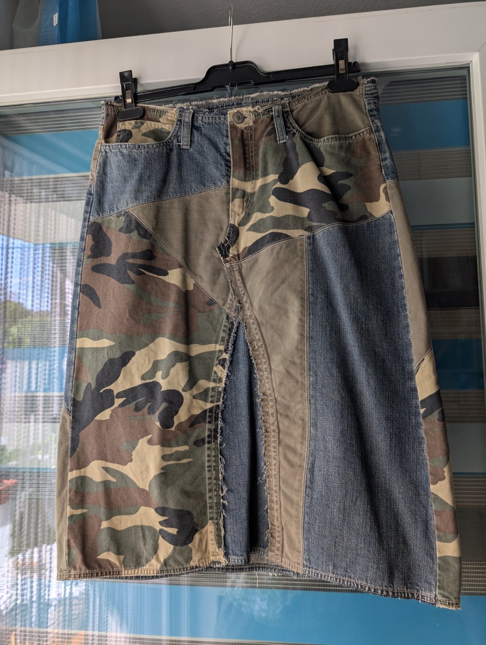 Army Destroy Style Jeans Rock