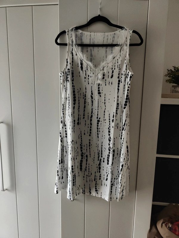 Neues Kleid, A-Form