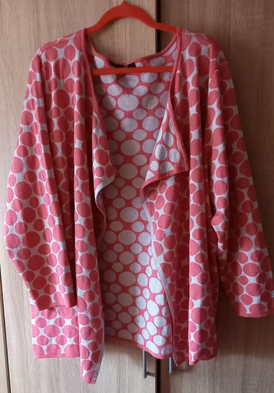 Strickjacke in Gr. 56