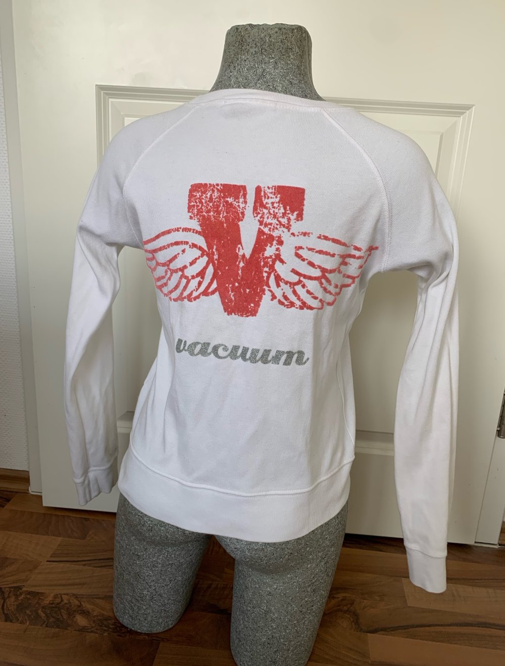 Neuwertig Sweatshirt Sweat Pullover 36/S Vacuum Motiv Samt Glitzerschrift Silber
