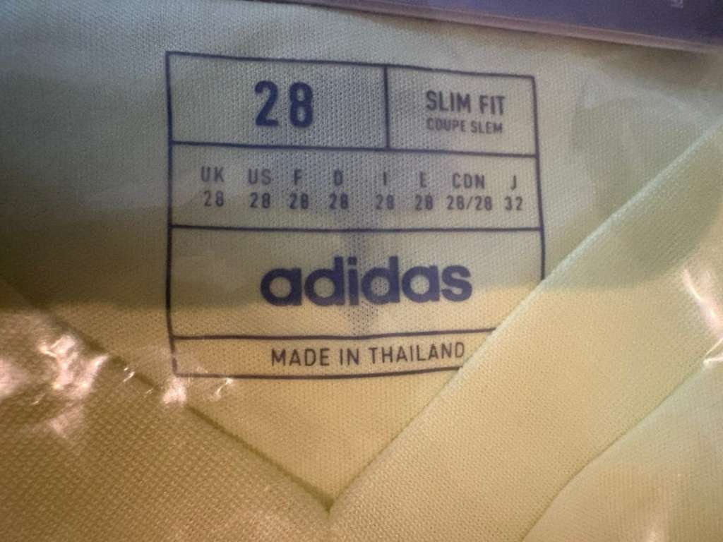 Spanien Auswärtstrikotset adidas Kinder 158 Set aus Hose und Trikot