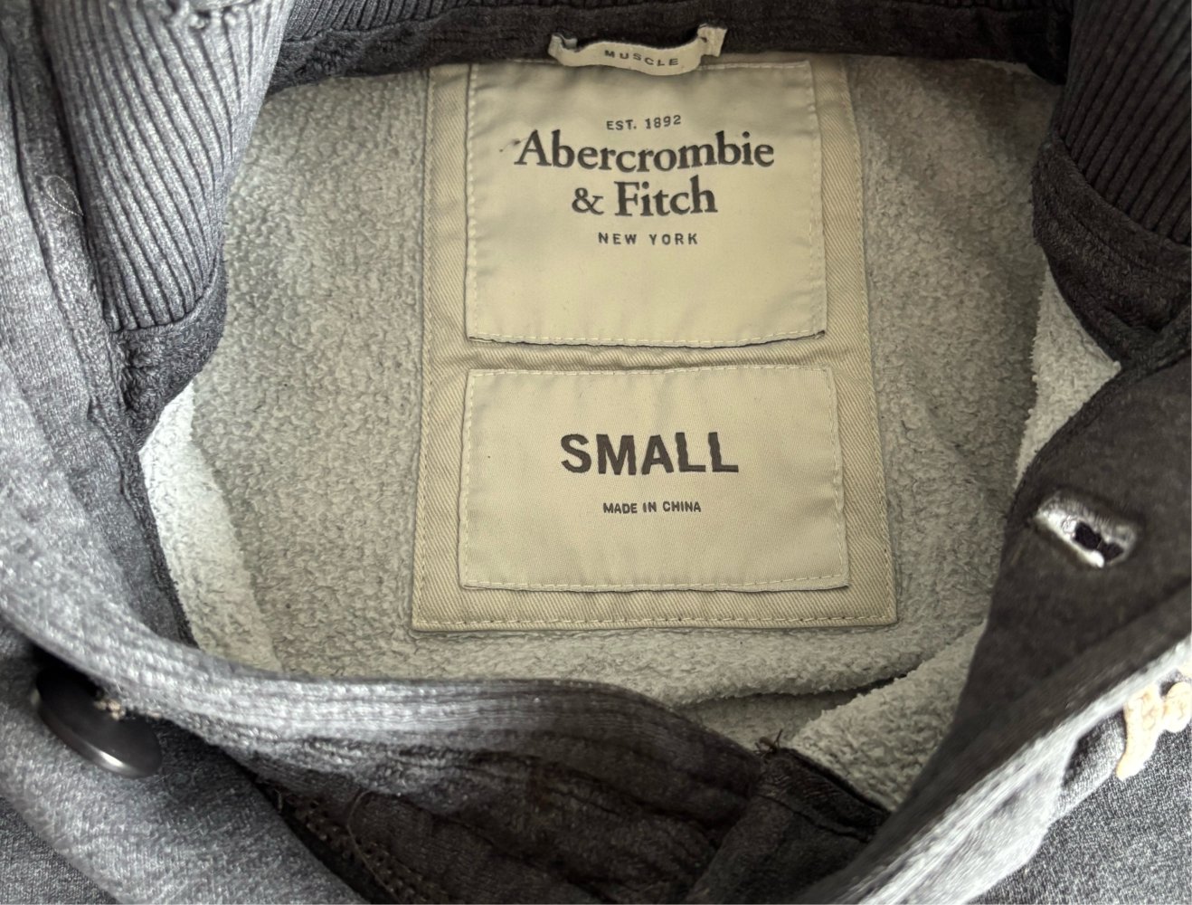 A&F Pullover - gr. S
