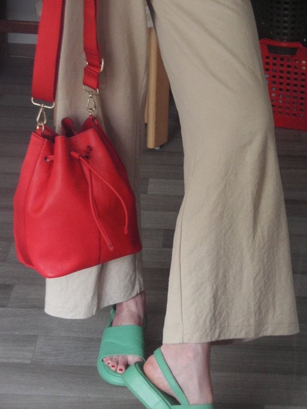 White Stuff Tasche Leder Bucket Bag