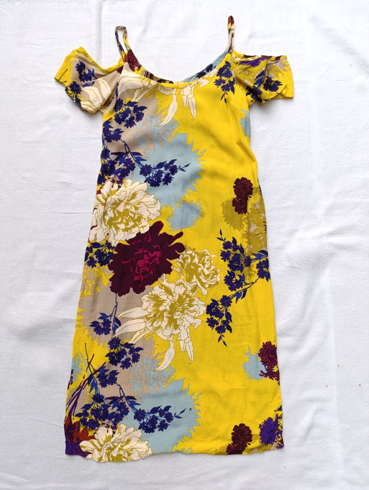 Off-Shoulder-Kleid