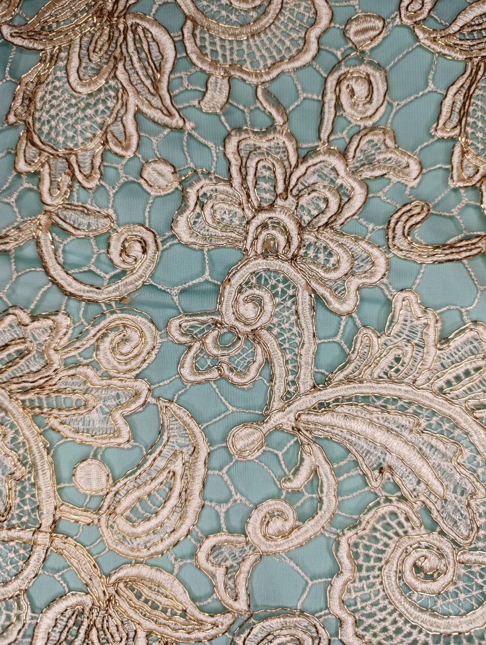 Elegantes Spitzenkleid Gr. L, Türkis/Mint mit Goldstickerei