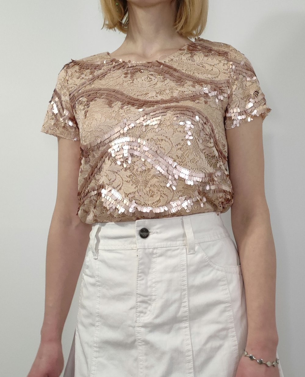 Daphnea Paris Pailletten-Top S Nude Spitze Bluse Glitzer Party