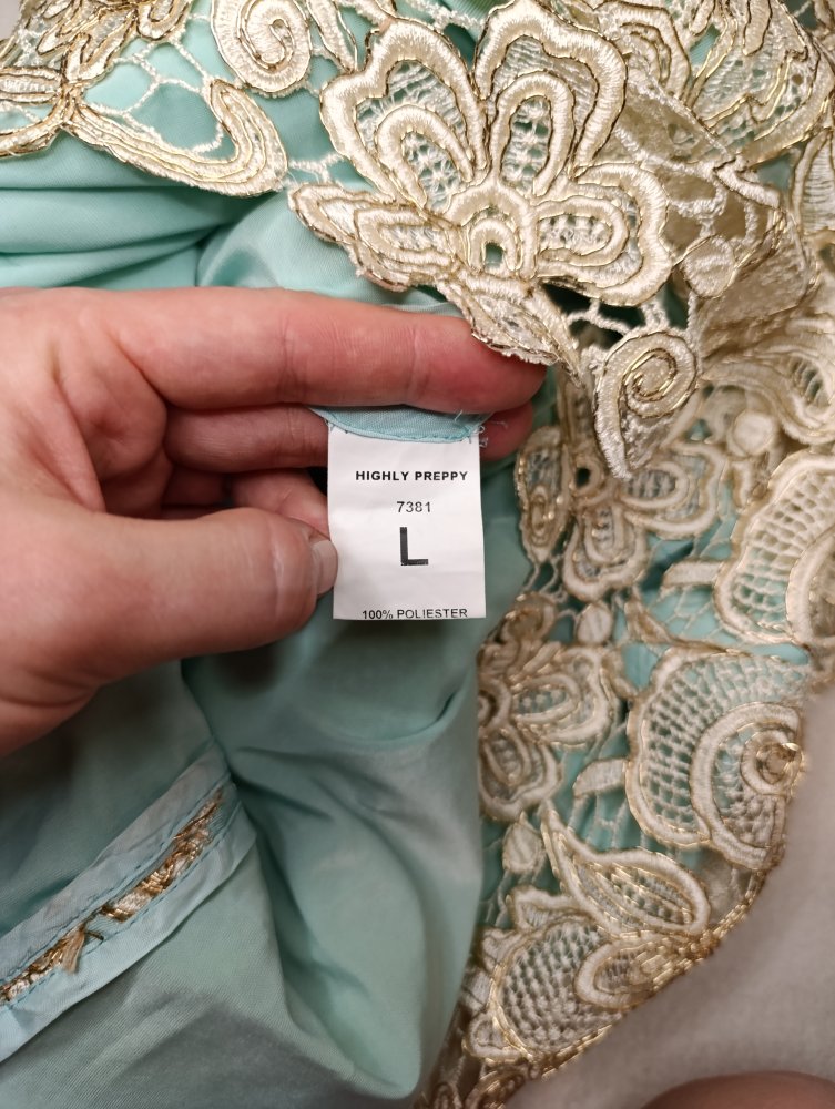 Elegantes Spitzenkleid Gr. L, Türkis/Mint mit Goldstickerei