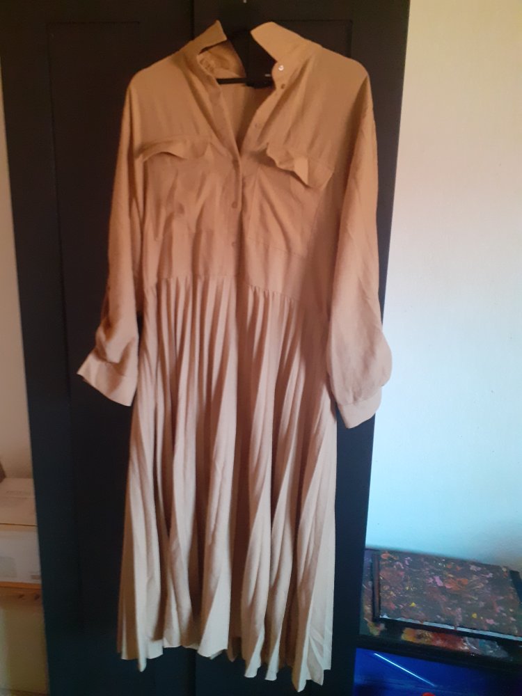 Damenkleid von C&A Größe 46 ( Hellbraun ) 
