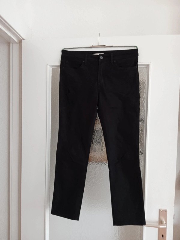 Jeans Levi's 712 Slim, W30, L32 schwarz
