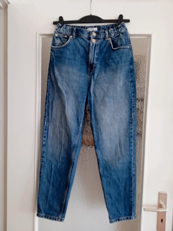 Mom-Jeans, Röhre mit hohem Bund, blau, Gr. M (38) Pull & Bear