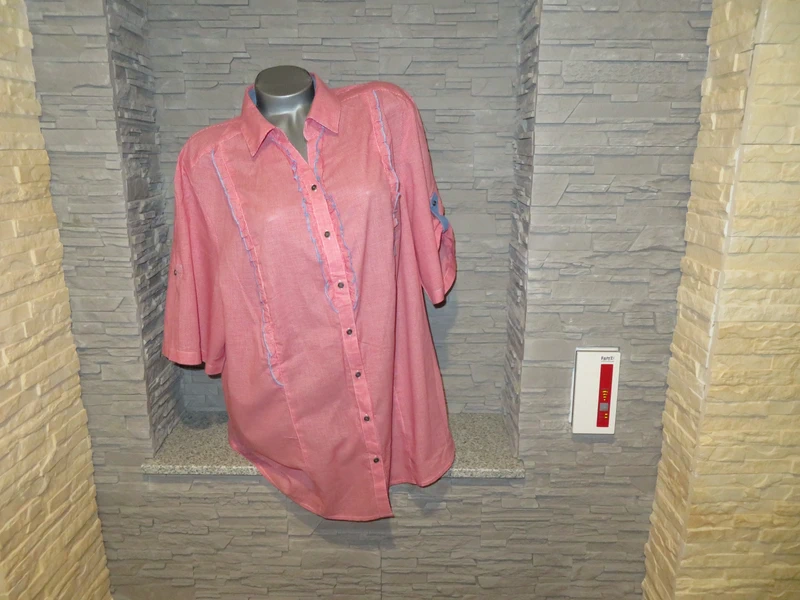 Damen Bluse Größe 52 von Outfit (Nr1974)