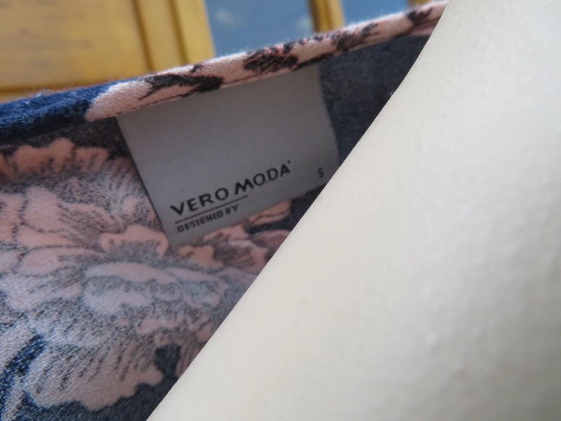 Damen Shirt Größe S von Vero Moda (694)