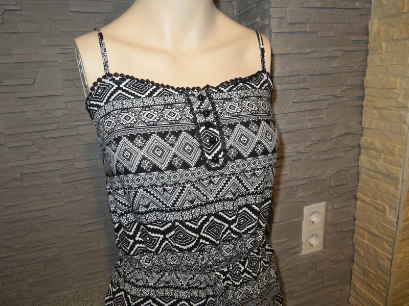 Damen Jumpsuit Playsuit Größe 34 von Janina (Nr2053a)