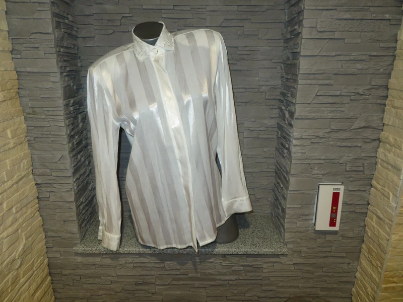 Damen Vintage Satin Bluse Größe 38 von Mariele (Nr1963a)