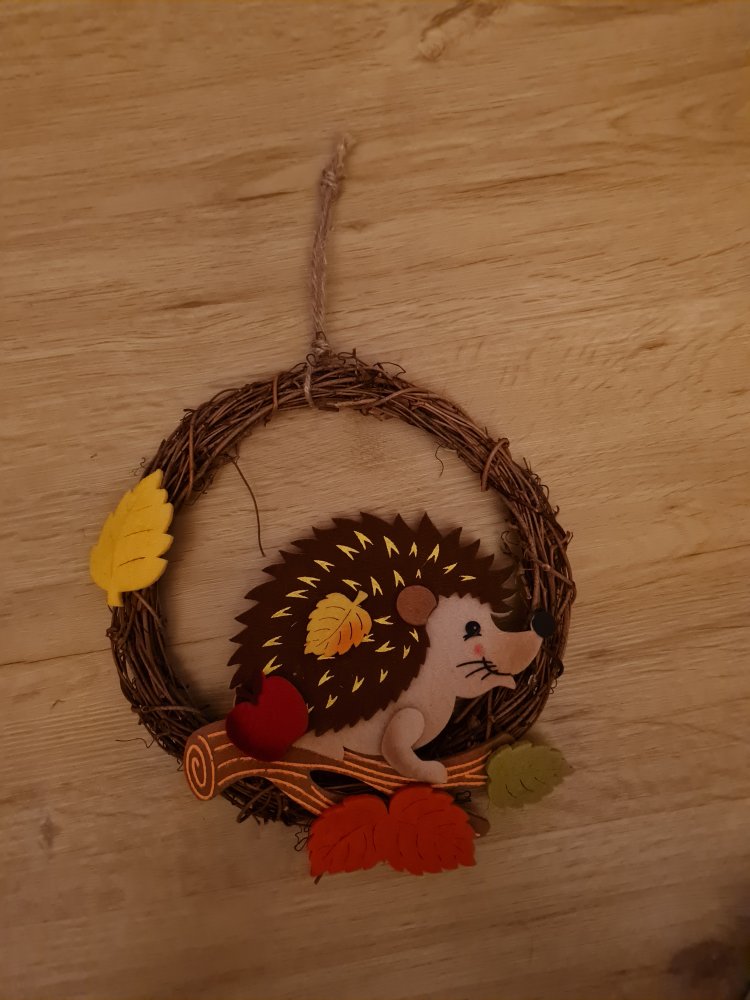 Herbstliche Dekoration für Tür und Wand 