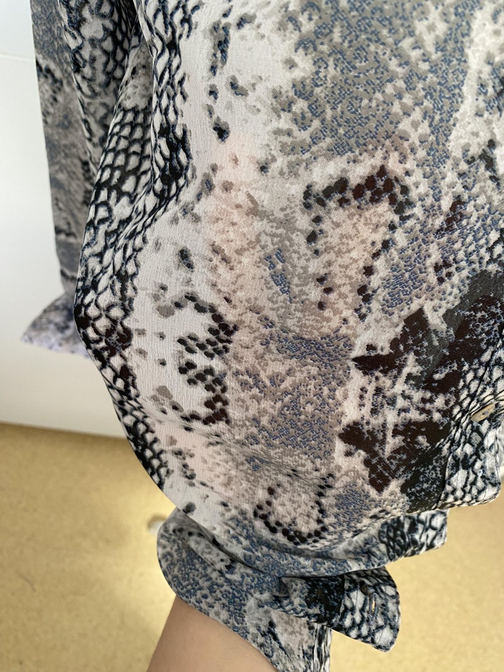 Bluse Hemd Schlange Muster Shake Fließend Sommer Transparent LTB