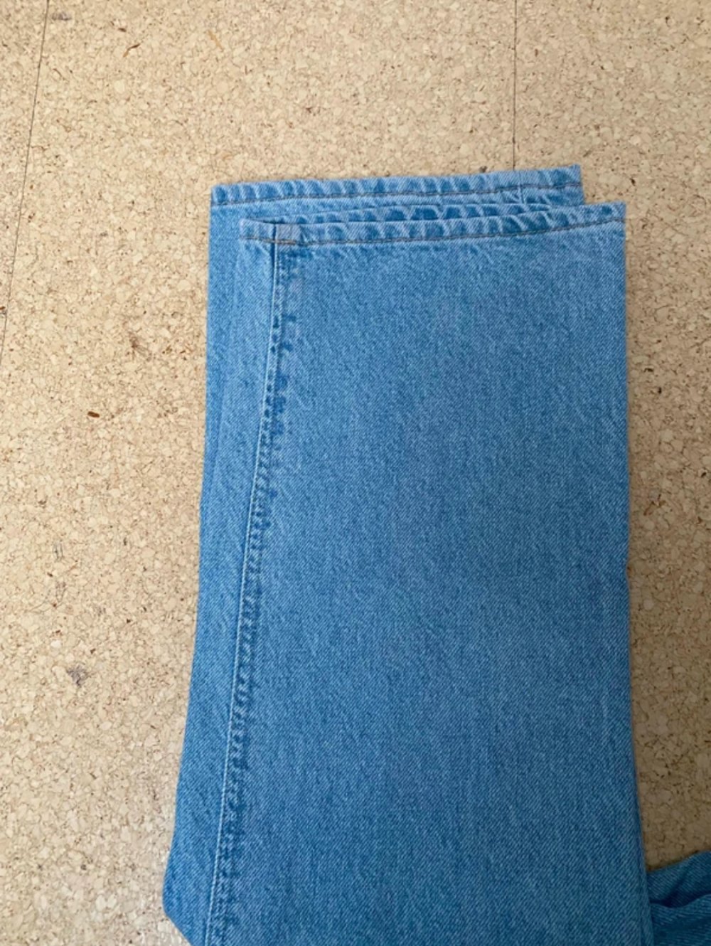 Jeans Gerade Straight High Blue Denim Hell 5-Pocket-Jeans Button H&M
