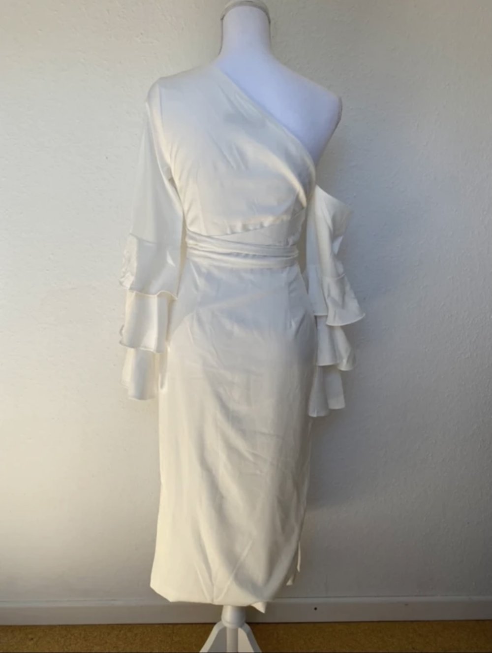 Bleistiftkleid Midi Abendkleid Cocktail Weiß Sommer Rüschen Offshoulder Hochzeit Verlobung Standesamt Lavish Alice