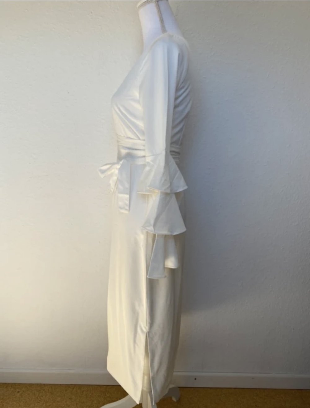 Bleistiftkleid Midi Abendkleid Cocktail Weiß Sommer Rüschen Offshoulder Hochzeit Verlobung Standesamt Lavish Alice
