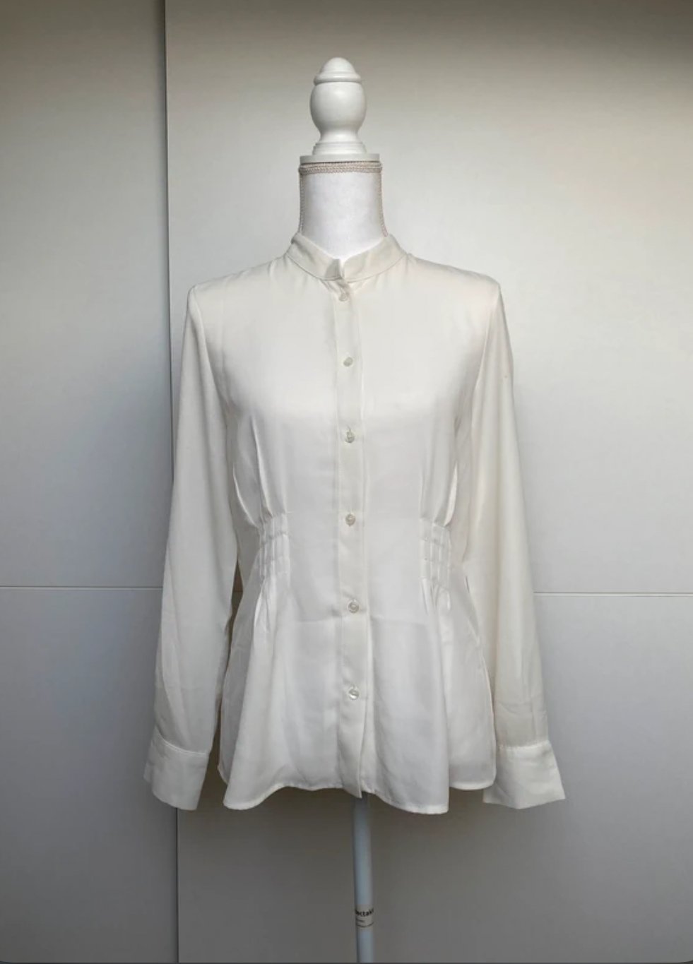 Bluse Transparent Hemd Tailliert Taille Creme Weiß Biedermann Klassiker Büro Mango Suit