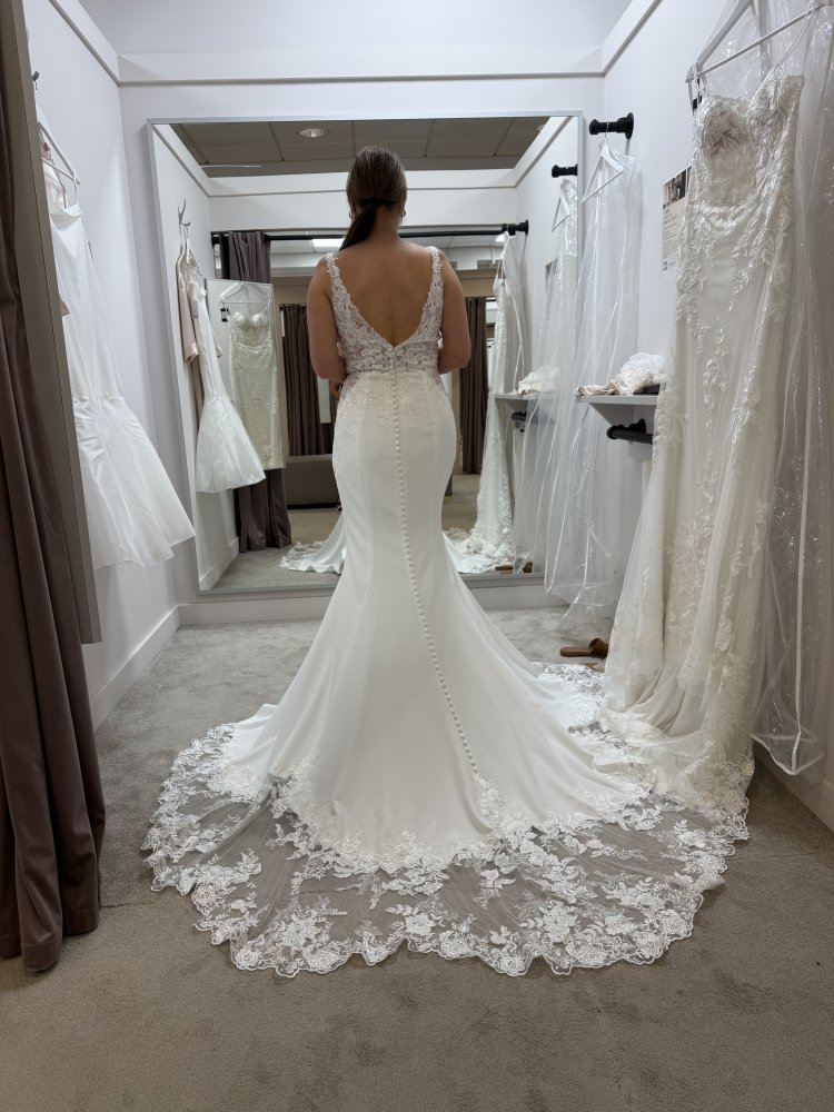 Traumhaftes neues Brautkleid von WED2B – ungetragen, mit Etikett