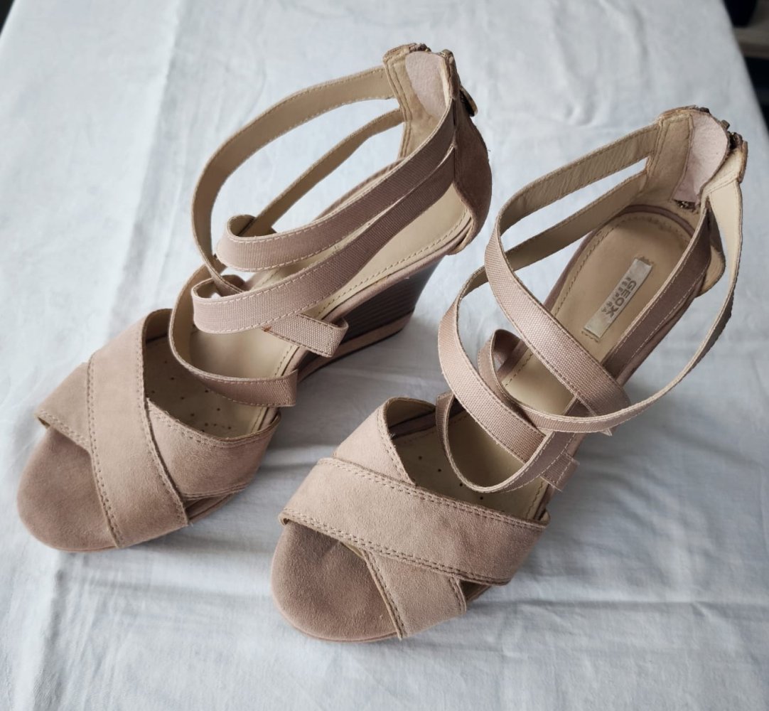 Damen Sandalen, Plateausohle, Geox, Farbe Rosé, Größe 5 bzw. 38