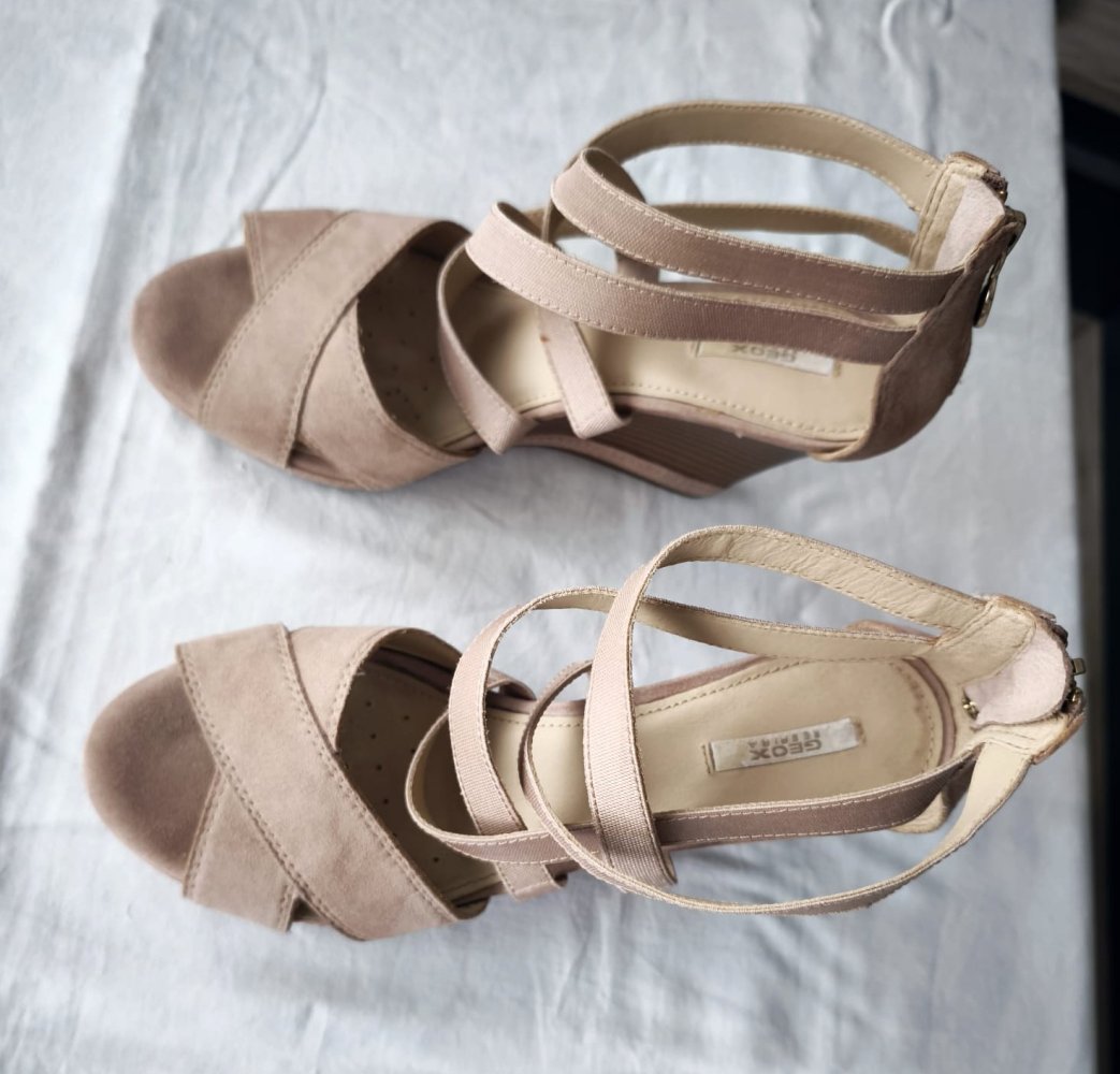 Damen Sandalen, Plateausohle, Geox, Farbe Rosé, Größe 5 bzw. 38