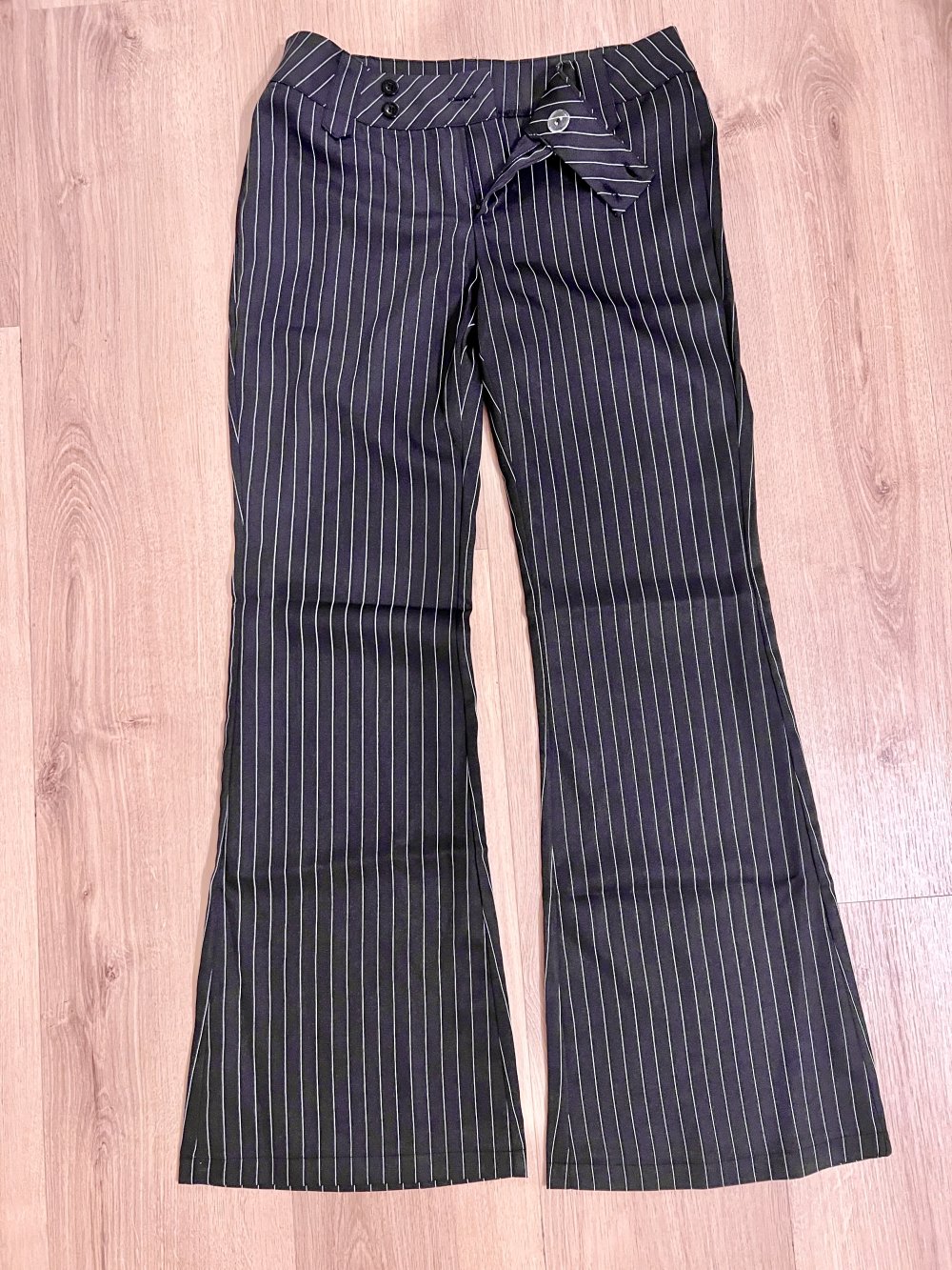 Sexy Damen ausgestellte Büro Business Stoffhose schwarz Nadelstreifen XS/34