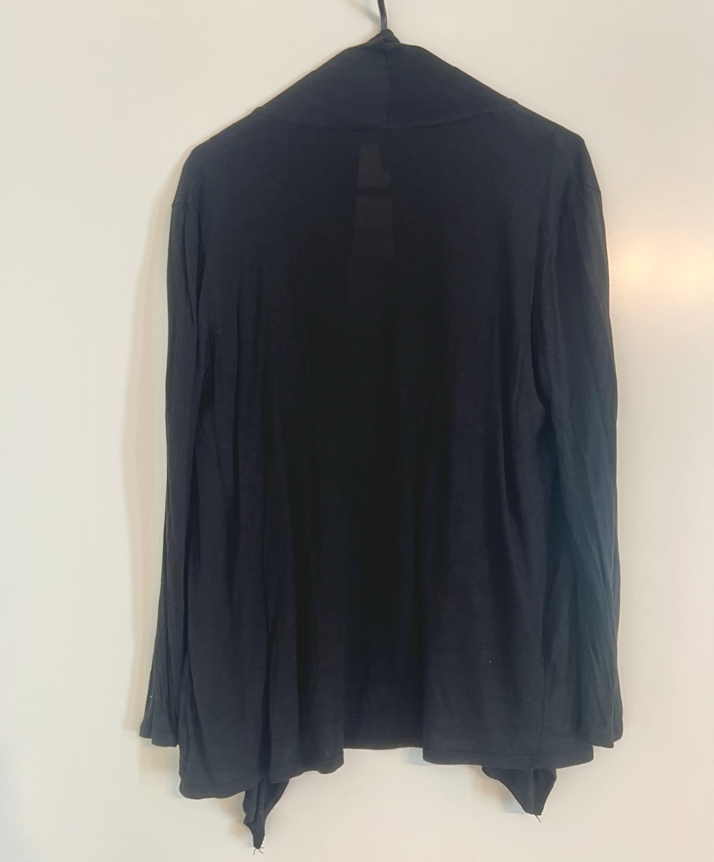 Damen Basic Asymmetrischer offener luftiger Cardigan schwarz S/36