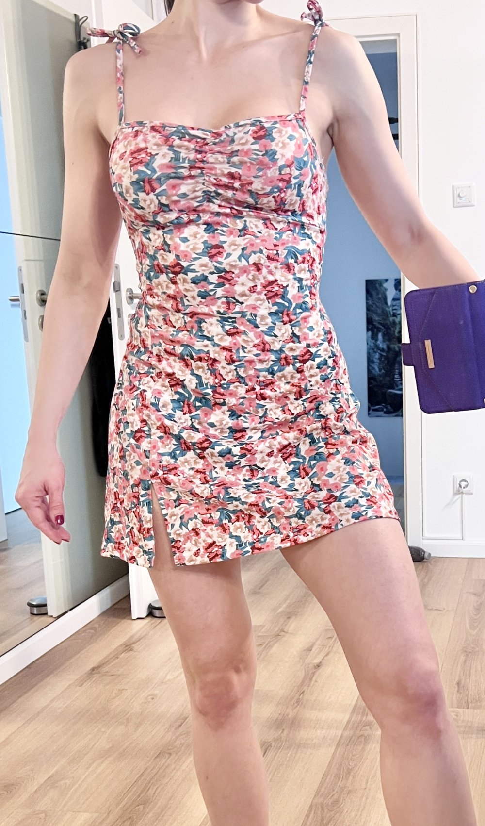 Süßes Damen Jersey geblümtes Blumen Sommer Minikleid Rot Grün XS