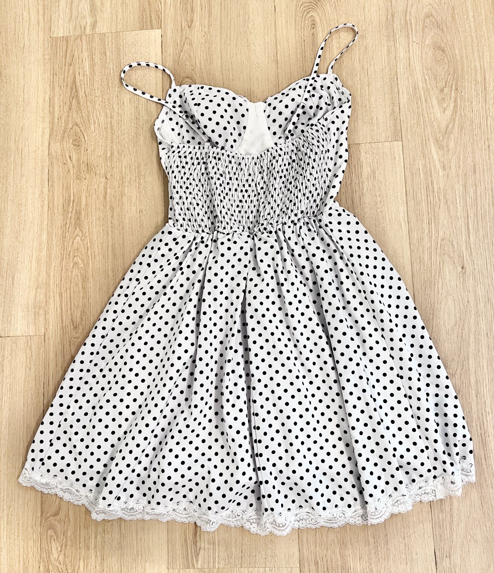 Süßes Damen Pola Dot Skater A-Linie Sommerkleid Weiß Schwarz S/36