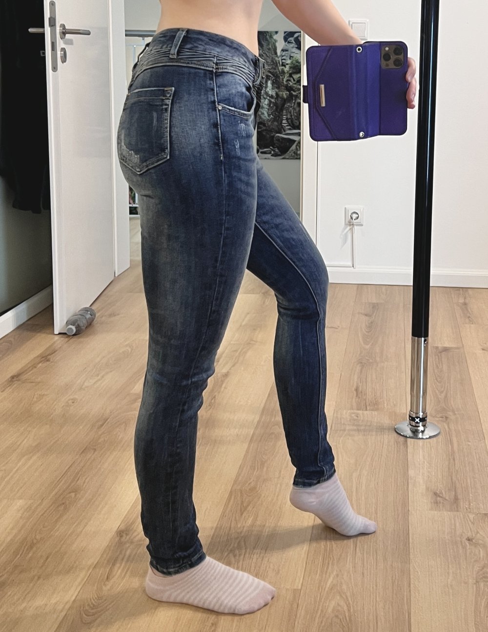 Sexy Damen Midwaist dunkleblaue Schnurrhaar Wachung Y2K skinny Stretch Röhrenjeans S/36