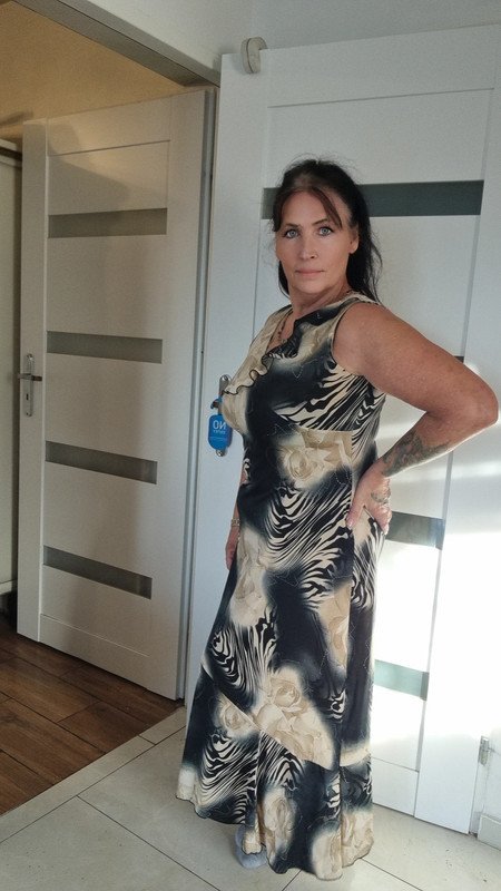 Kleid. Maxikleid