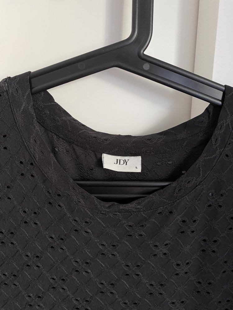 Maxikleid mit Lochstickereien von JDY schwarz