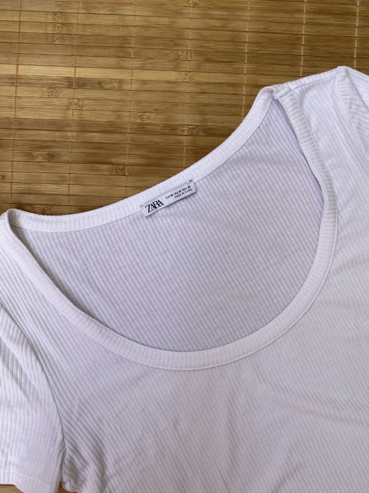 Kurzes Basic Shirt bauchfrei Zara M
