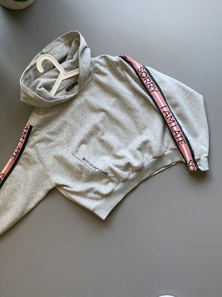 cropped grau Pullover Hoodie Sweater Bershka M