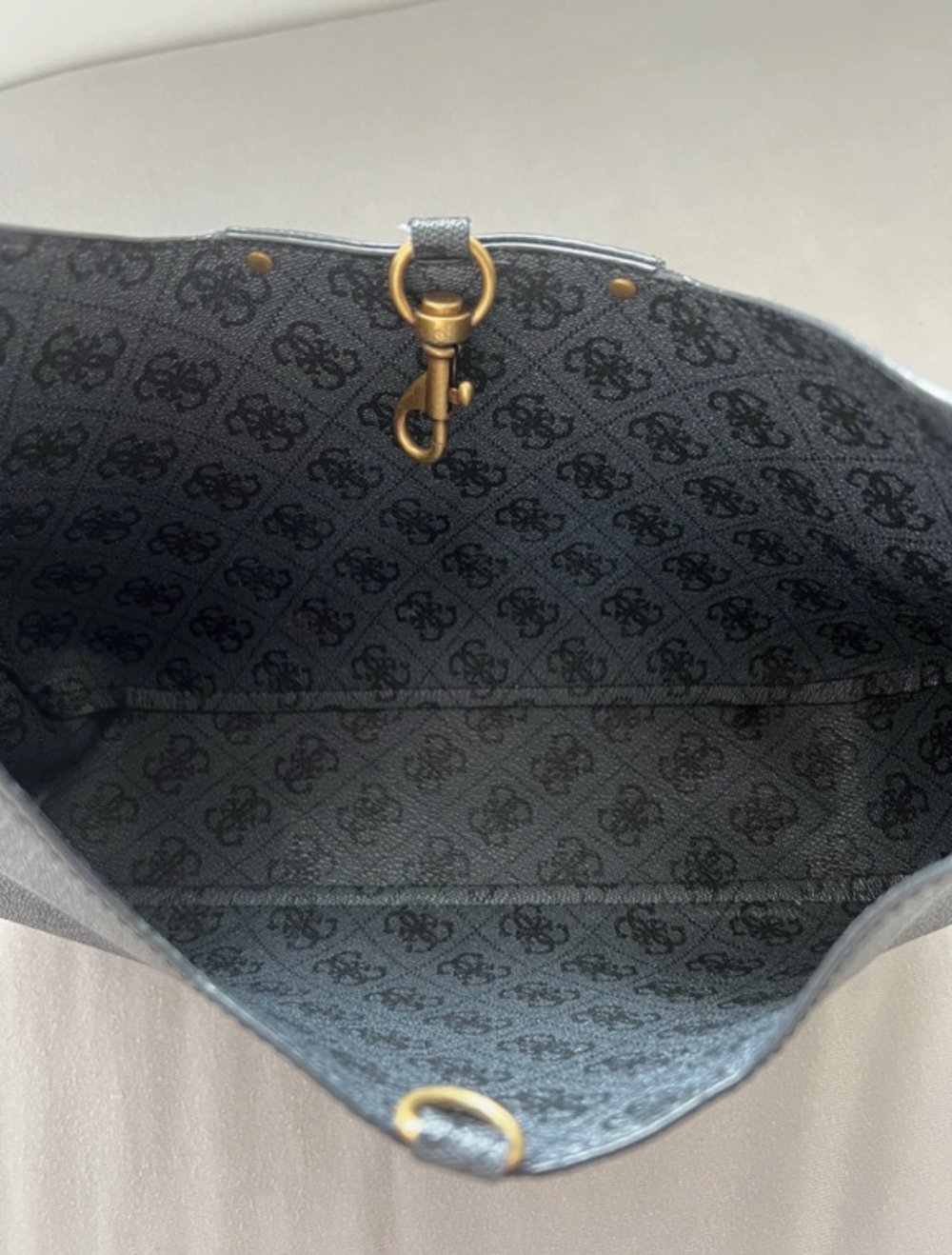 2er Set Guess Taschen Grau/ Gold