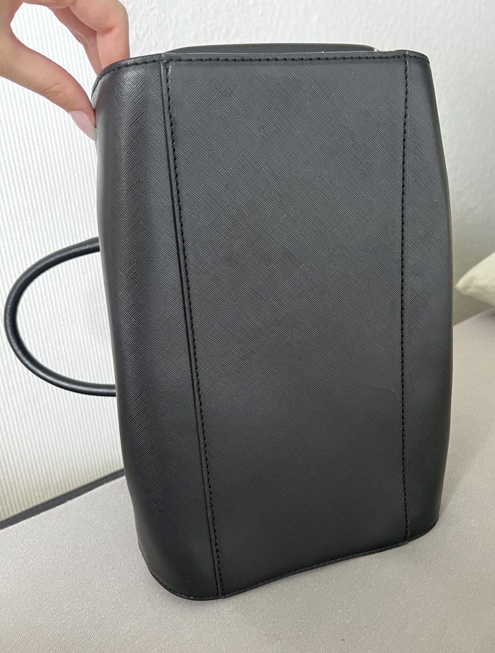 Guess Handtasche Schwarz | Elegant & Zeitlos