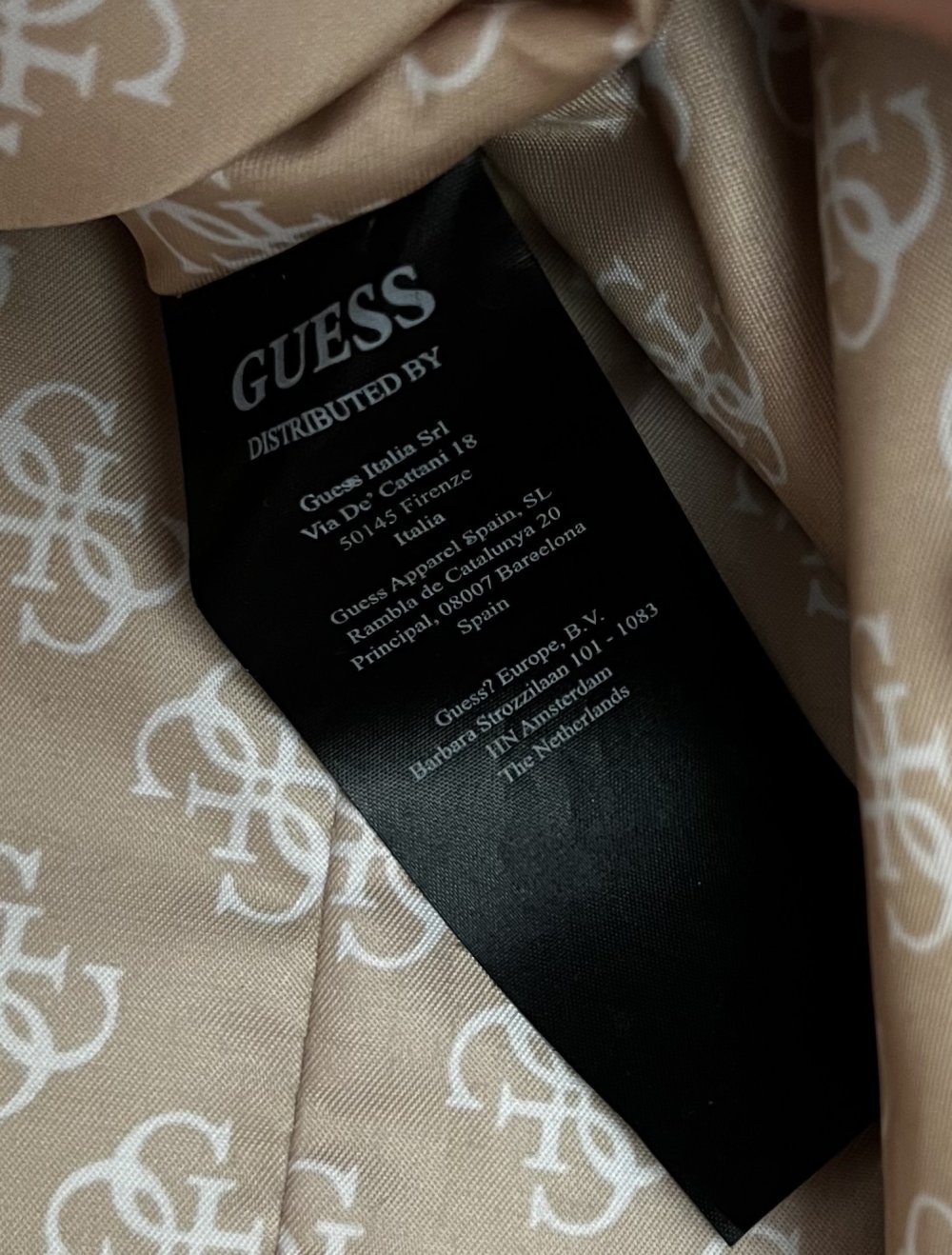 Guess Handtasche Schwarz | Elegant & Zeitlos