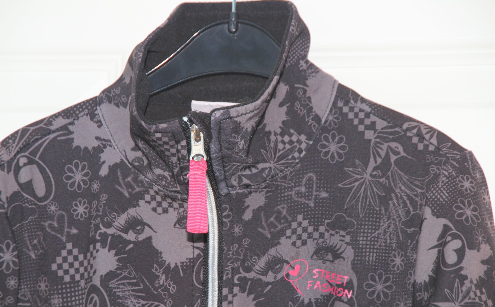 Yigga leichte Jacke 134 140 grau schwarz w Neu