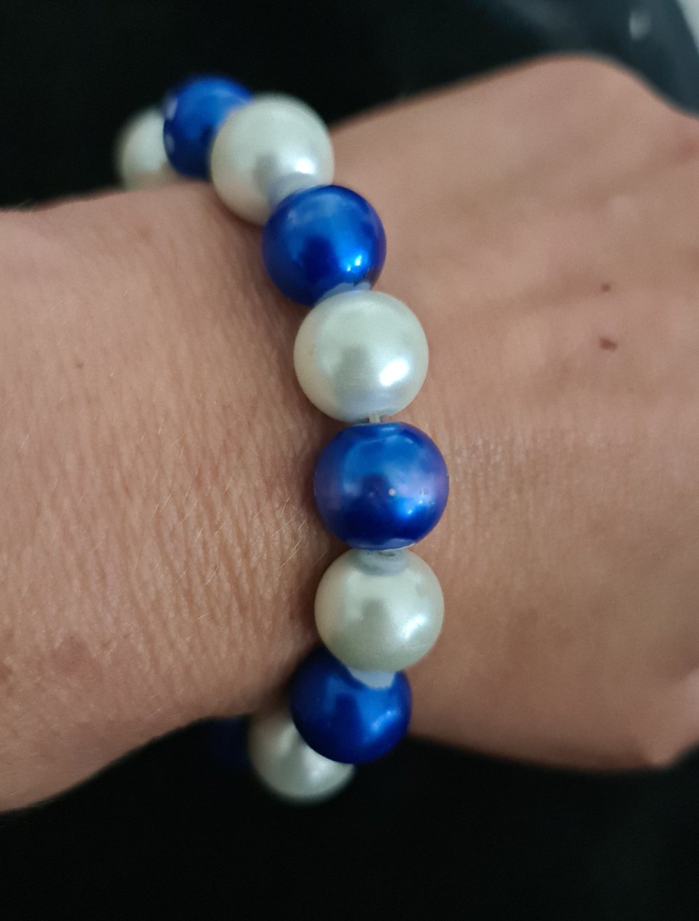 perlen Armband blau weiß