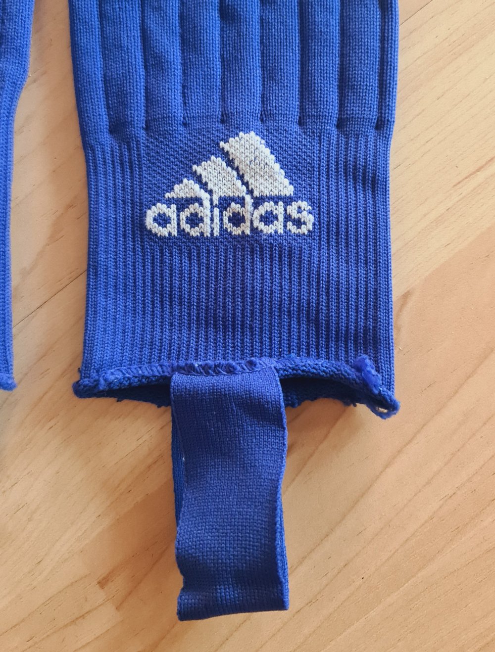 Adidas Stutzen Fussball blau