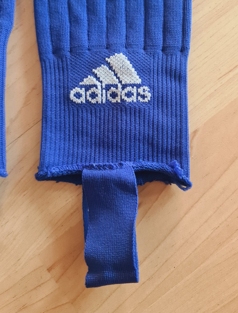 Adidas Stutzen Fussball blau