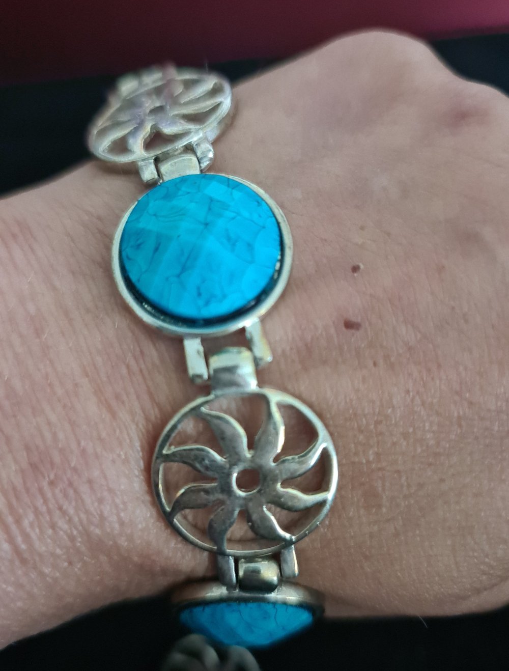Armband mit Steinen türkis