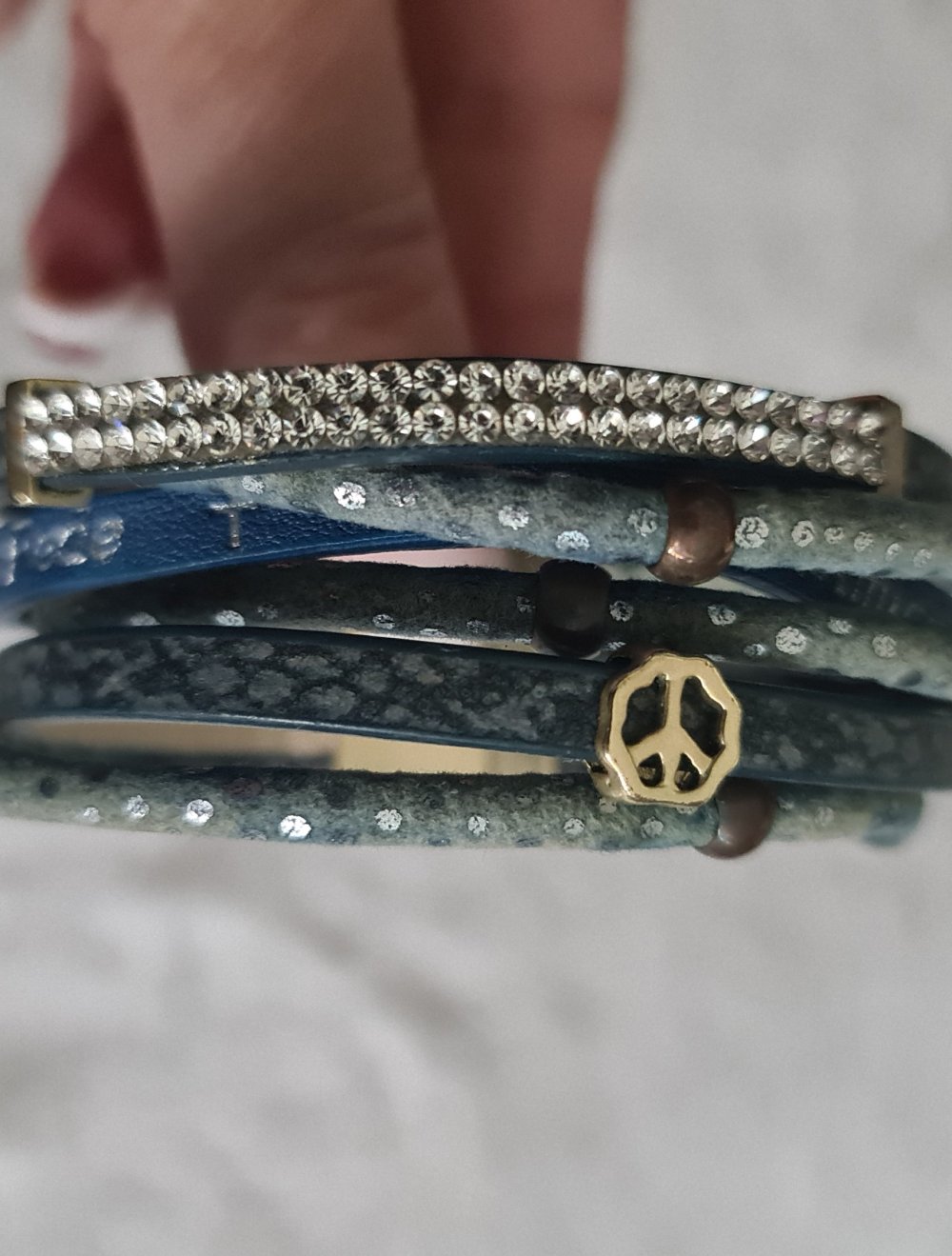 Armband mit verschiedenen Elemente